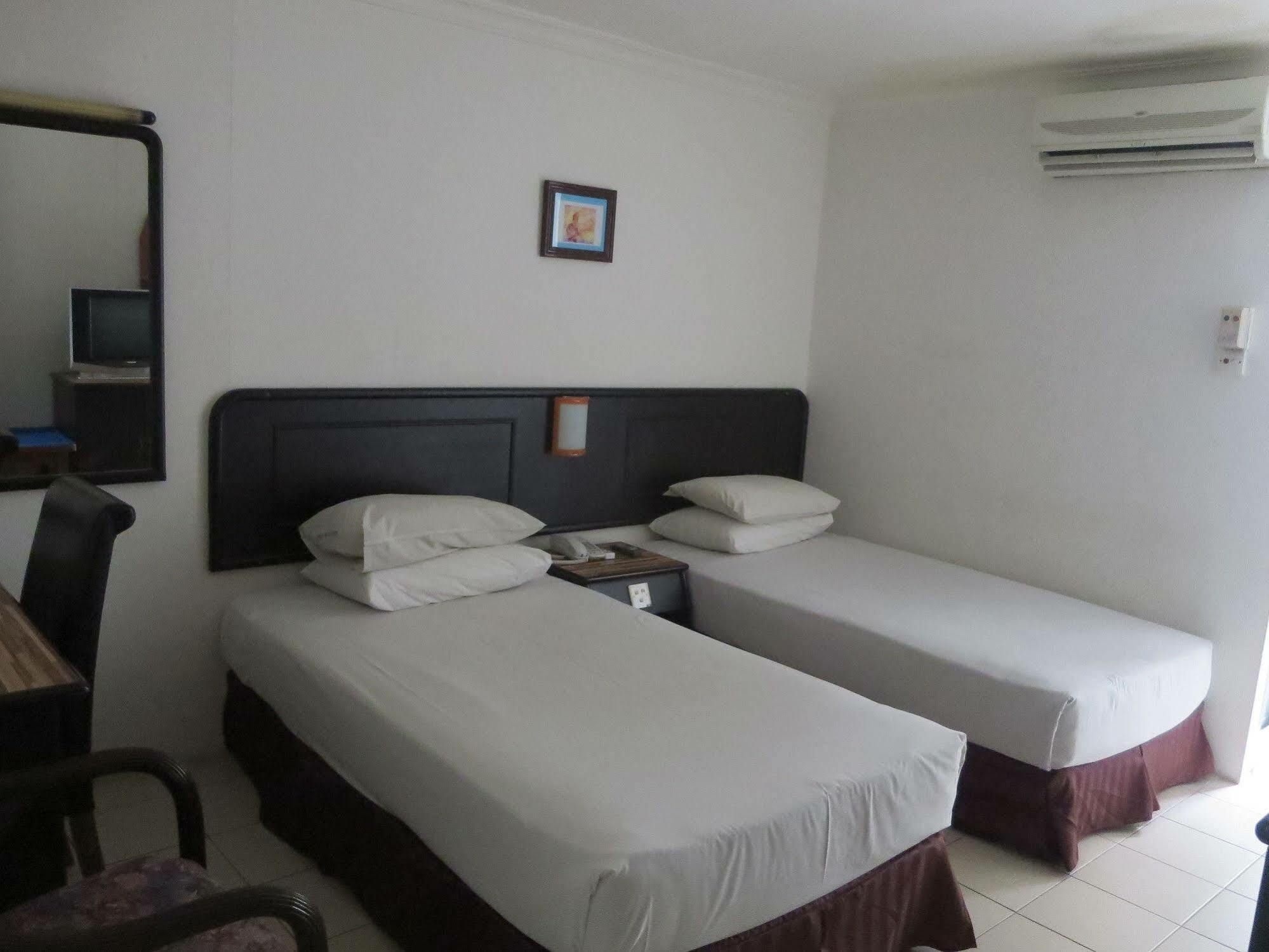 Wah May Hotel Κότα Κιναμπαλού Εξωτερικό φωτογραφία